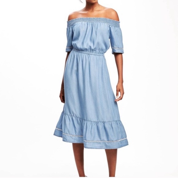 Old Navy Dresses & Skirts - Old navy off shoulder chambray midi dress blue XL